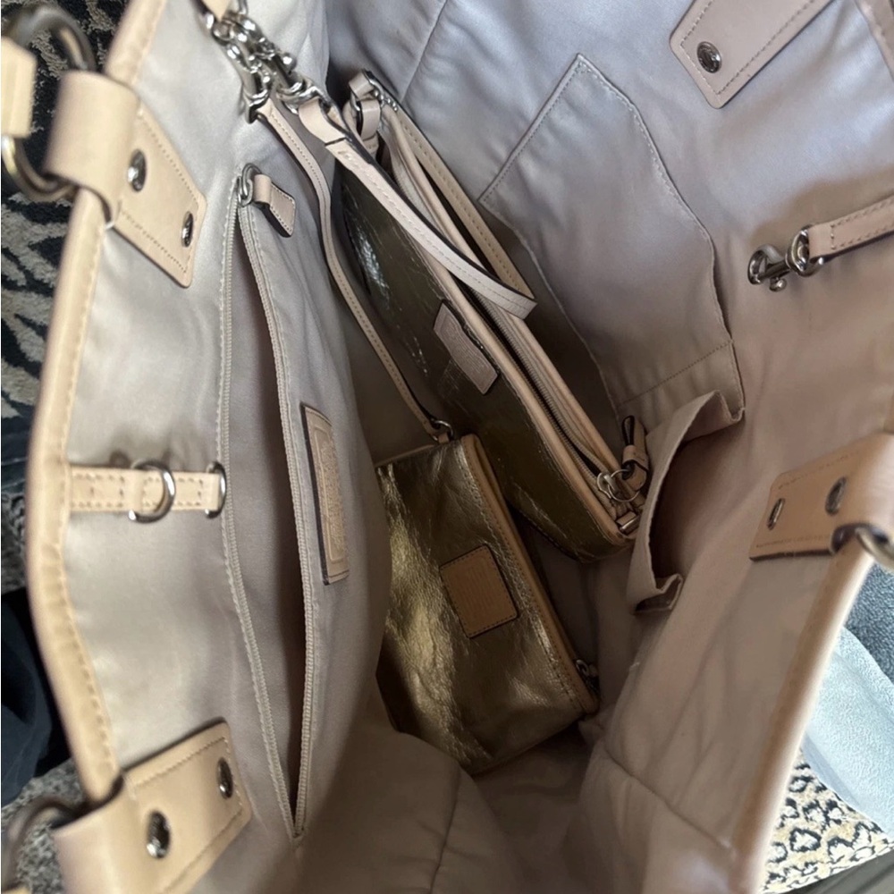 Coach Metro Metallic Champagne Gold Tote & Two Matching Wristlets - Picture 12 of 13